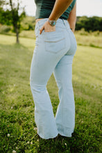 Load image into Gallery viewer, Ariat Ophelia Flare Jeans