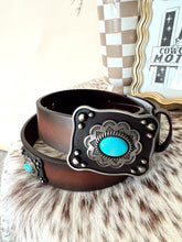 Load image into Gallery viewer, Leather Concho Ariat Belt