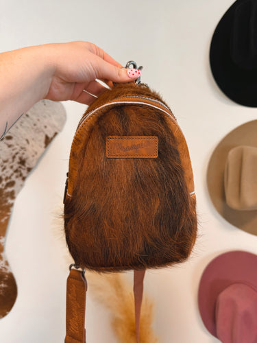 Cowhide Wrangler Crossbody (Brown)