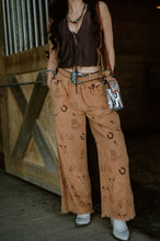 Load image into Gallery viewer, Western Corduroy Wide Leg Pant