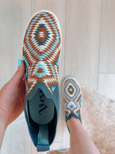 Load image into Gallery viewer, Aztec High Top Shoes